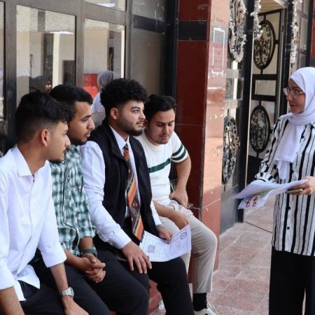 وحدة شؤون المرأة في كليتنا تعزز الوعي البيئي لدى الطلبة عبر حملة لترشيد استهلاك المياه والطاقة (11)